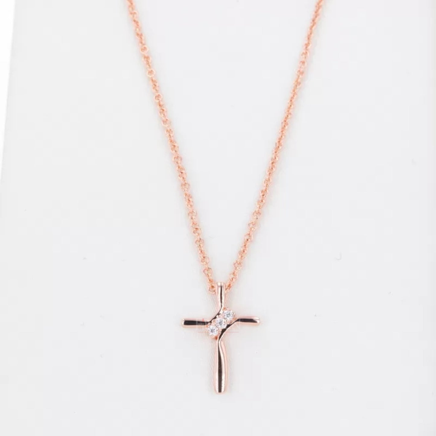 Crossed Pendent With 3 Round Cut Moissanite Necklace