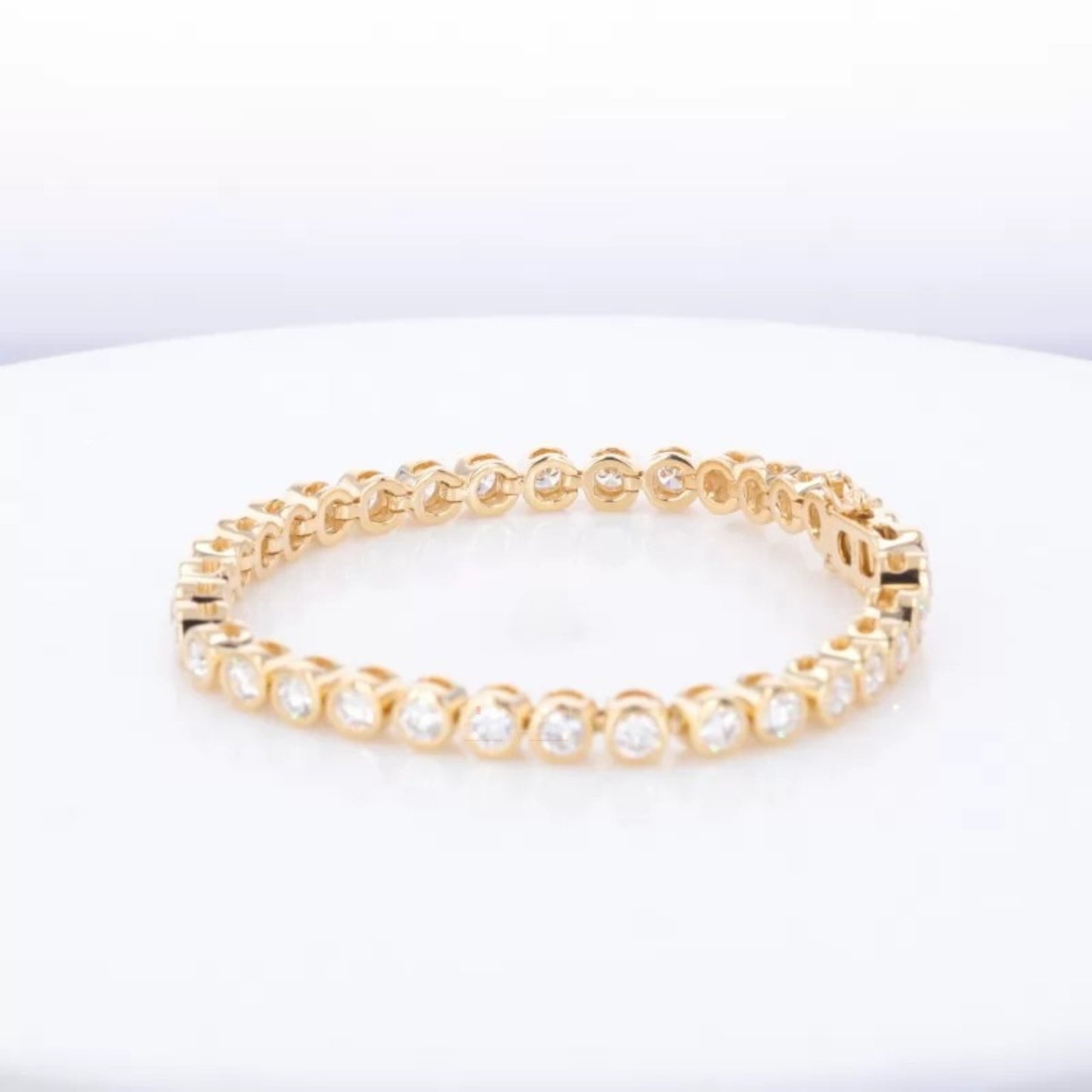 Round Cut Moissanite Bezel Setting Tennis Bracelet
