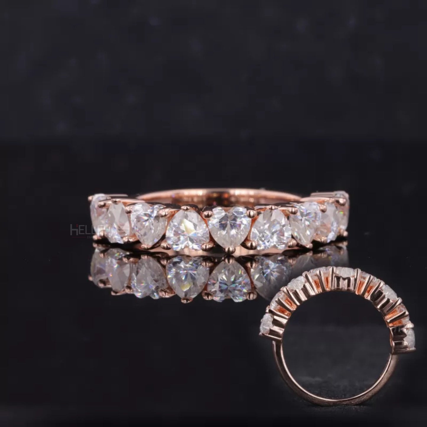 Half eternity band with heart cut diamonds – symbolic and dazzling ring for anniversaries or milestones