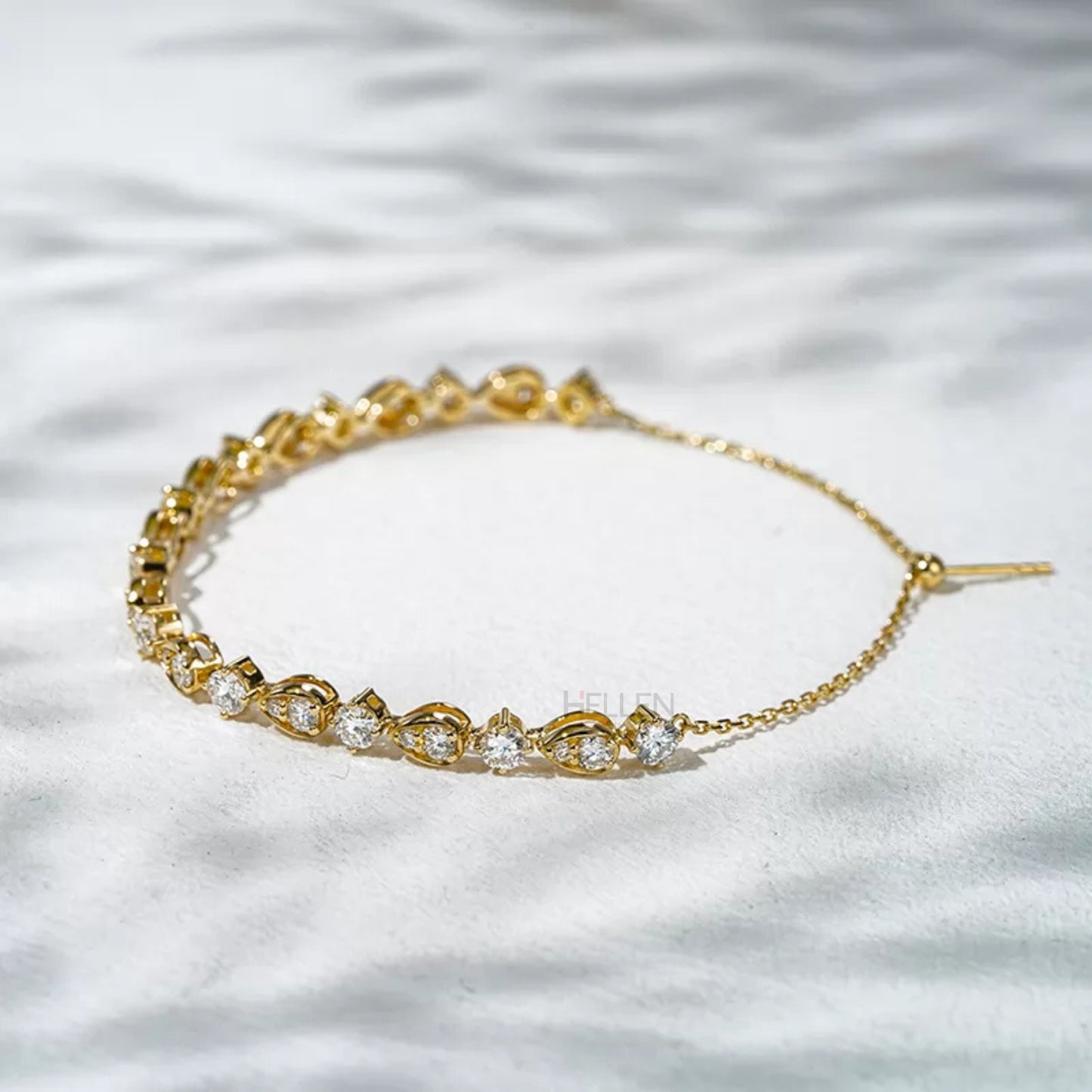 Round Moissanite with Pear Illusion Setting Loose Chain Bracelet