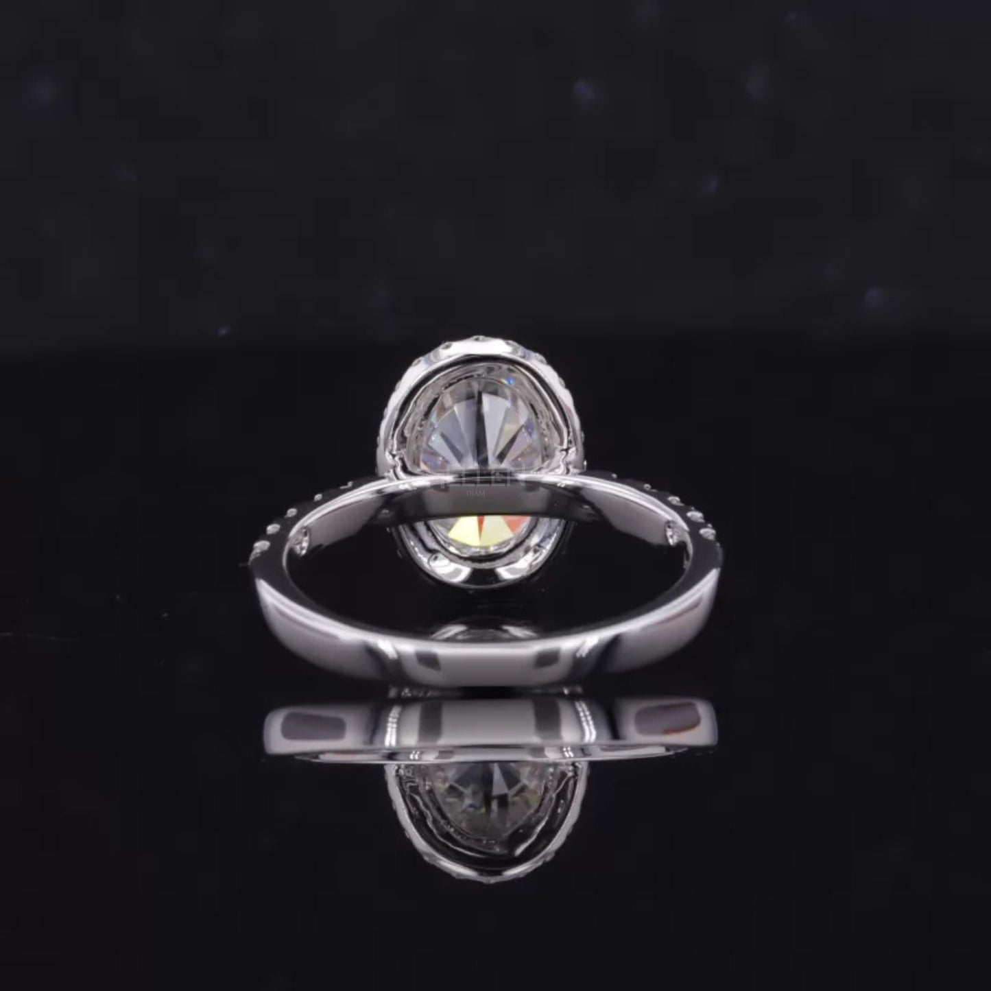 Brilliant Oval Cut Solitaire Moissanite Halo Engagement Ring