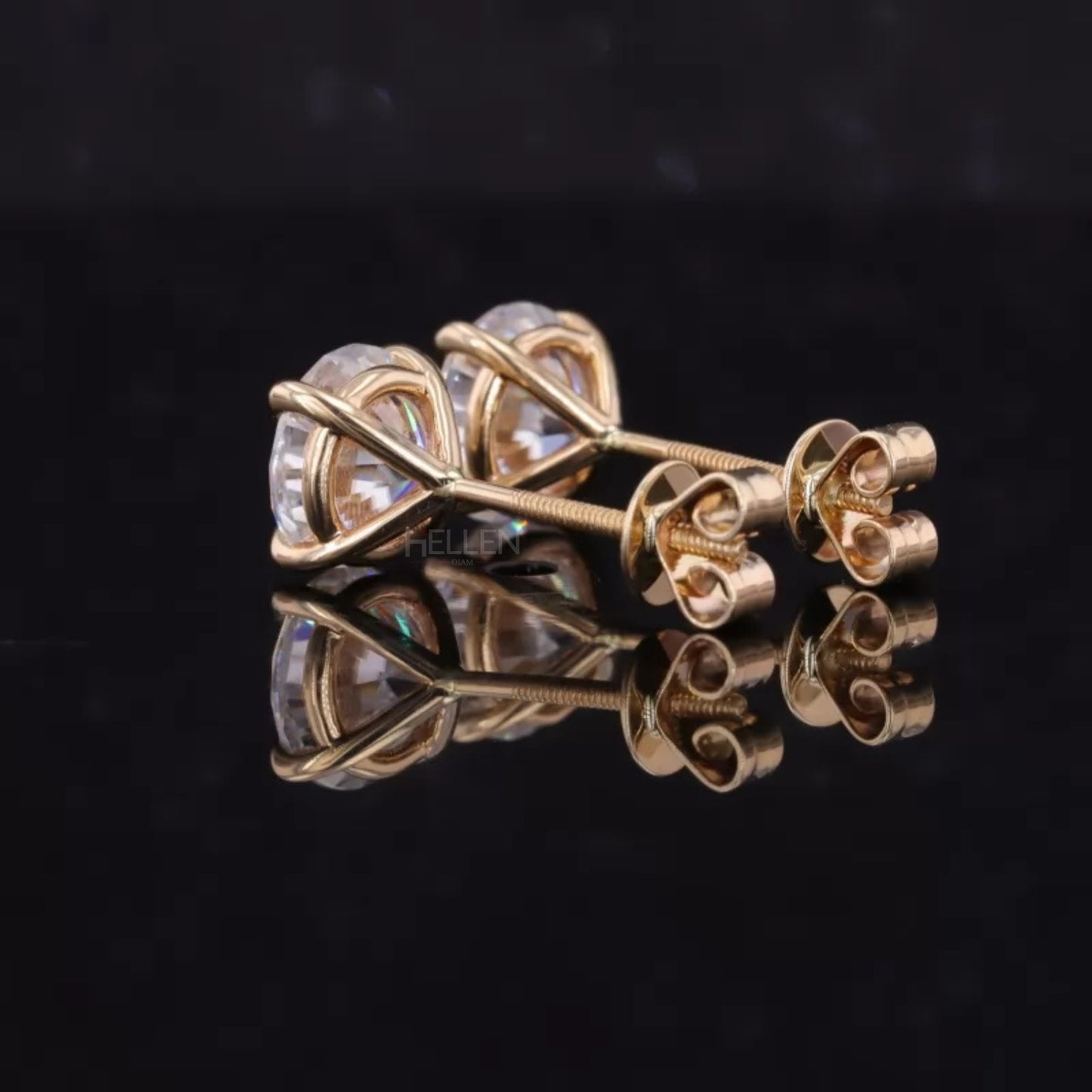 Round Cut VVS Moissanite Stud With 4 Claw Prongs