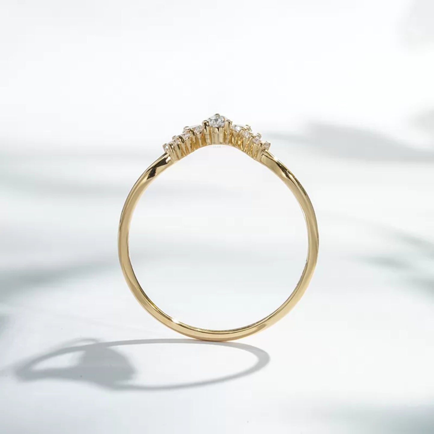 Round & Pear Cut V Curved Moissanite Vintage Wedding Band