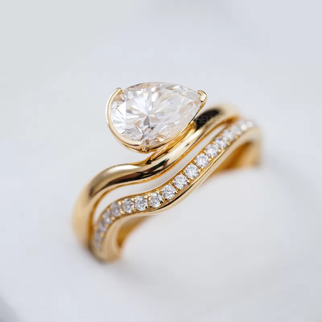 Pear Solitaire & Round Cut Moissanite Stackable Bridal Ring Set