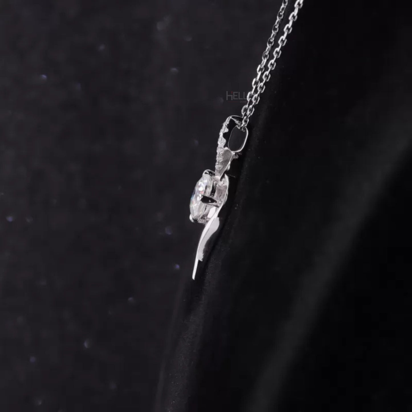 Stunning Leaf Pendant Necklace with Round Cut Solitaire