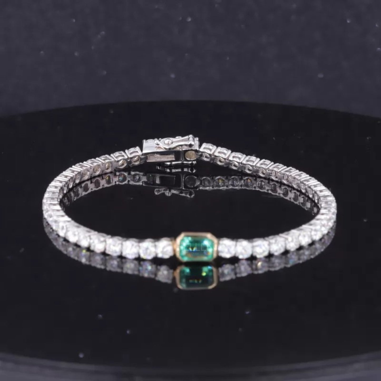 Trendy Round Cut Moissanite & Emerald Gemstone Tennis Bracelet