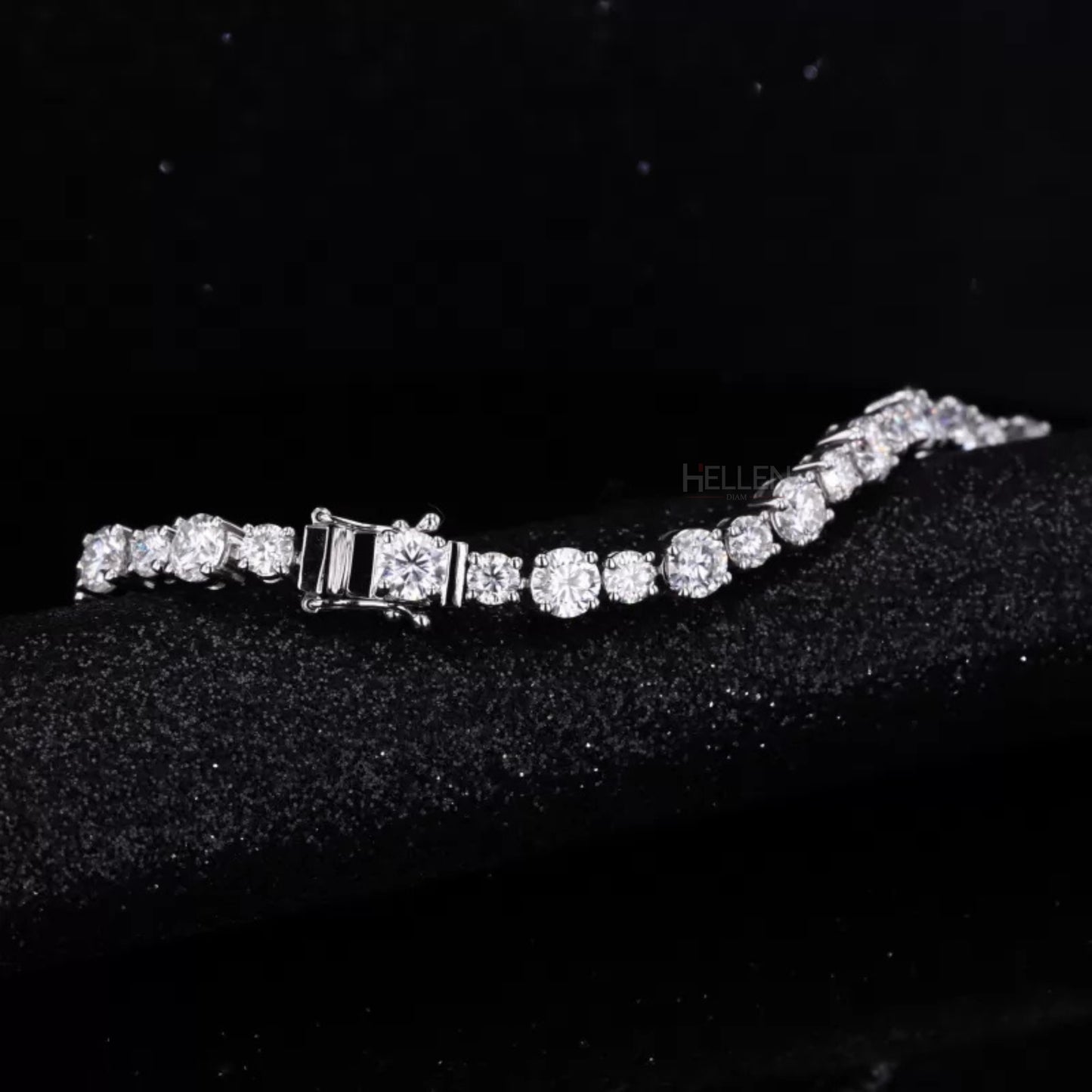 Alternating Round Cut Moissanite Tennis Bracelet