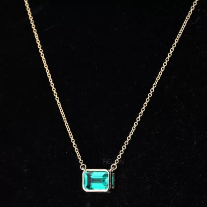East to West Green Emerald Bezel Setting Necklace