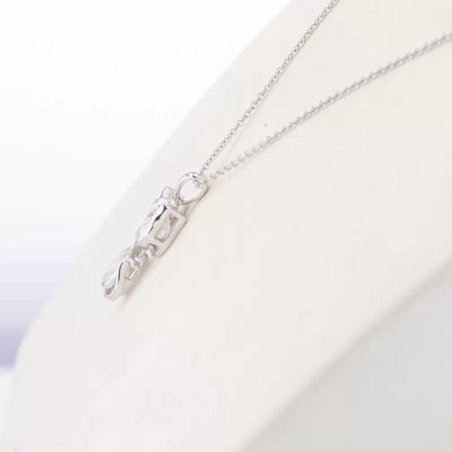 Pear And Oval Cut Moissanite Cat Look Animal Necklace