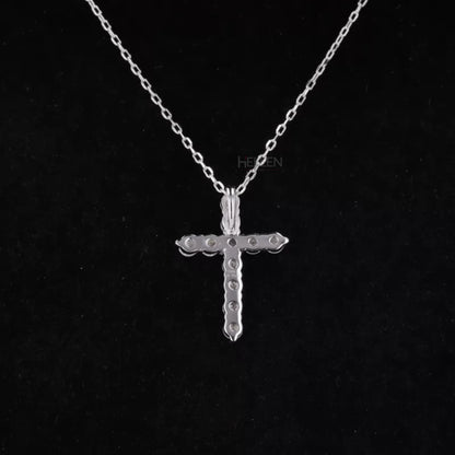 Cross Pendent Necklace With Round Cut Moissanite