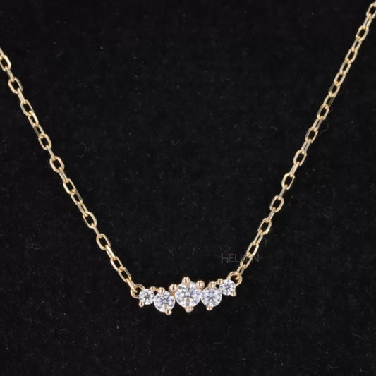 Necklace with uneven size round cut moissanite stones – stylish and versatile piece for daily or formal occasions
