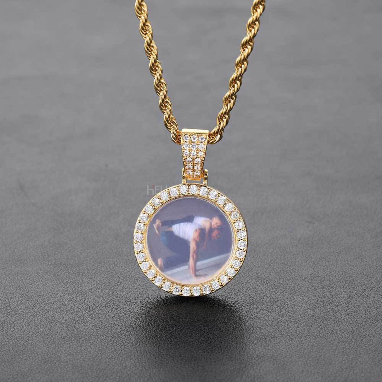 Personalized Loved Ones Memory Pendent With Moissanite