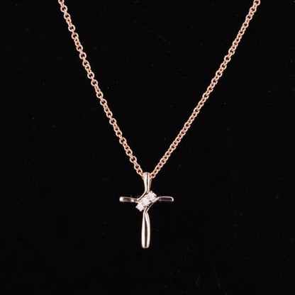 Cross-shaped pendant with three round moissanite stones – symbolic sparkle for meaningful occasions

