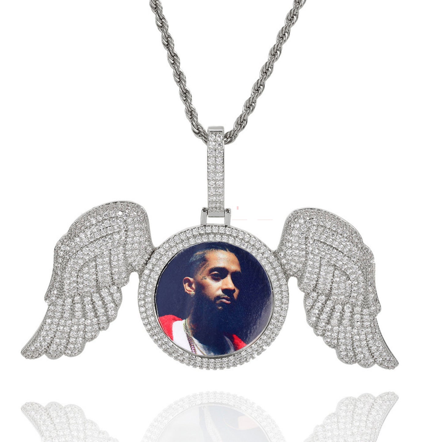 Customized Angel Wings Memory Pendent With Round Cut Moissanite