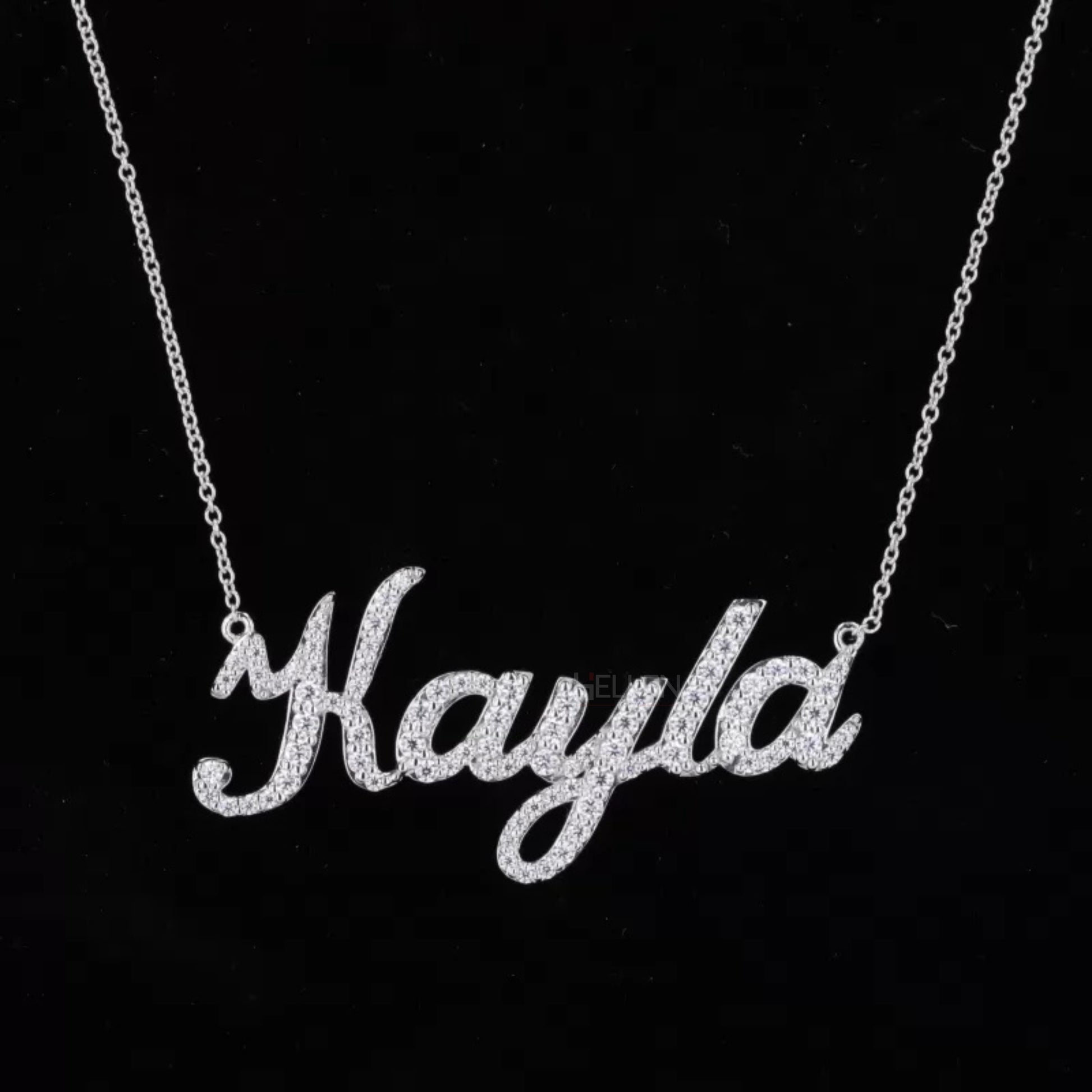Custom moissanite pendant necklace with 5-word calligraphy name – personalized gift with shimmering letters