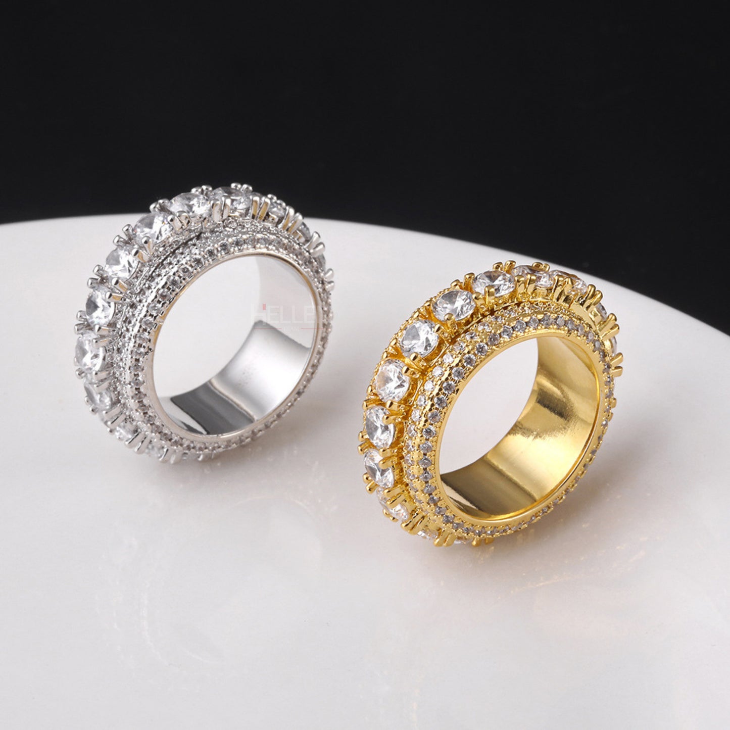 Rotating VVS Diamond Studded Satisfaction Ring