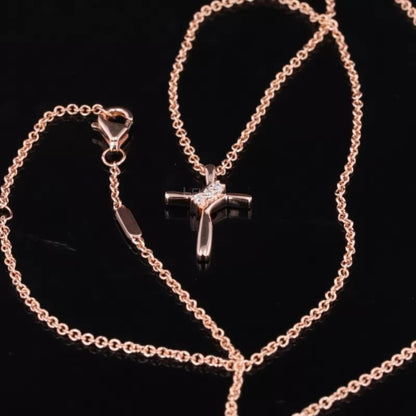 Crossed Pendent With 3 Round Cut Moissanite Necklace