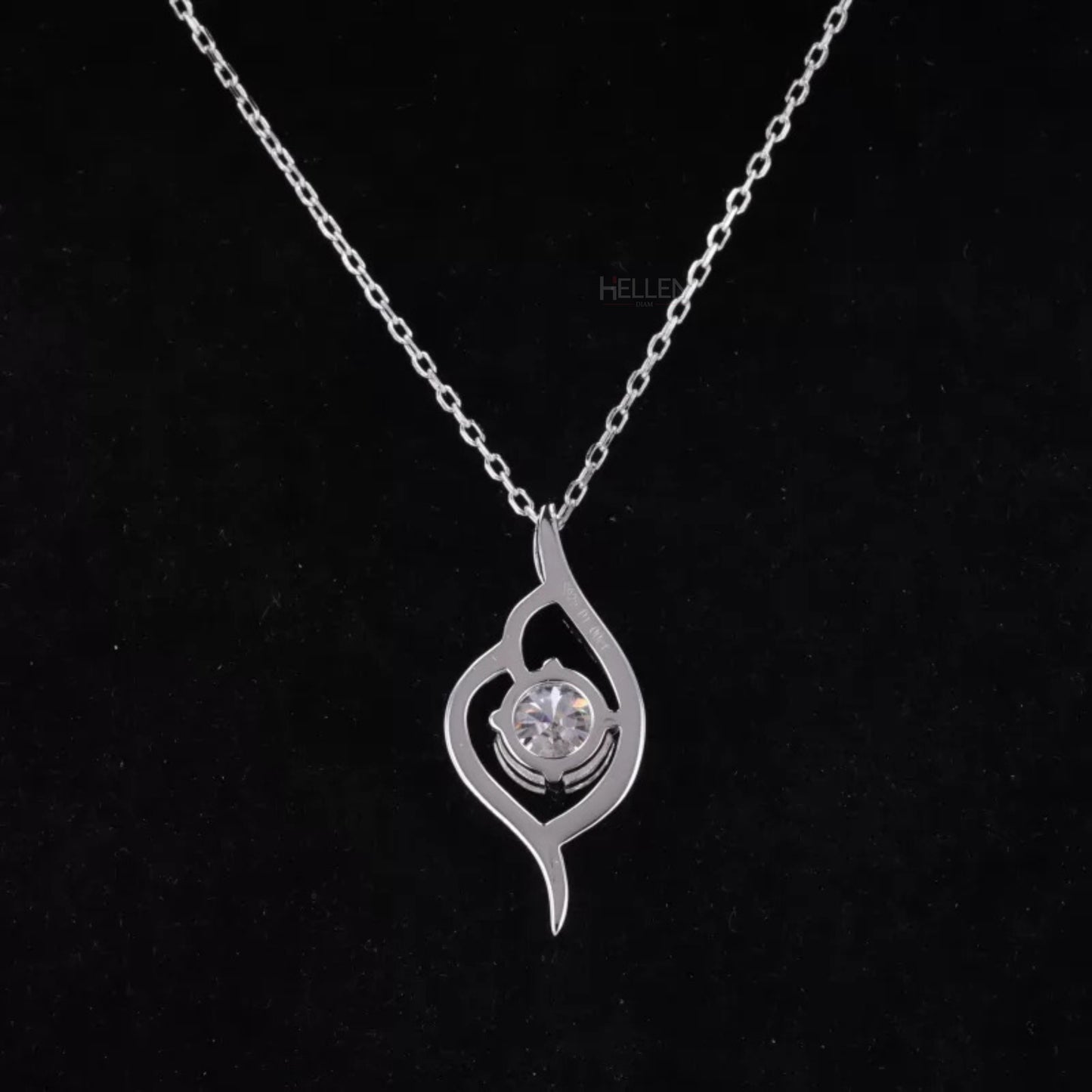 Stunning Leaf Pendant Necklace with Round Cut Solitaire