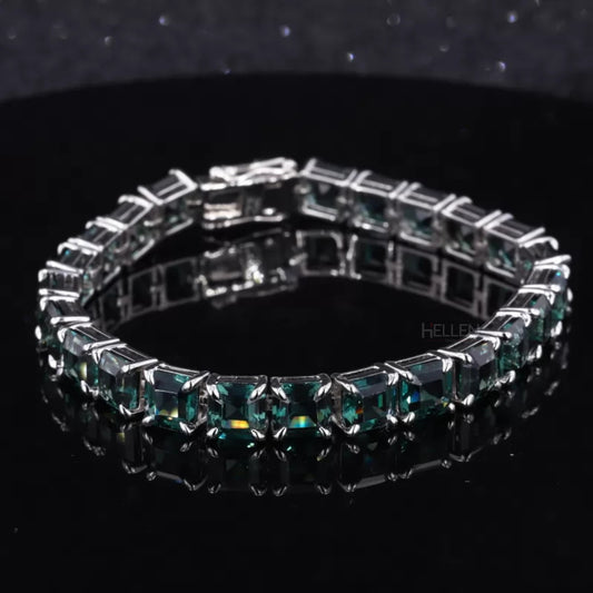 Unisex asscher cut green moissanite tennis bracelet with claw prong setting – vibrant and modern jewelry