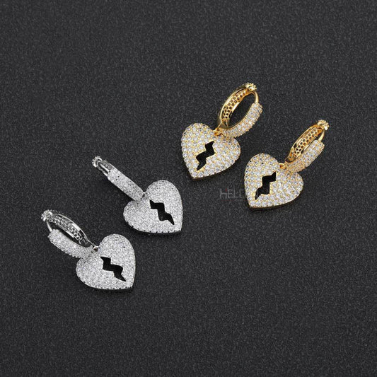 Broken heart hoop earrings with moissanite stones – emotional and expressive sparkle in 925 silver

