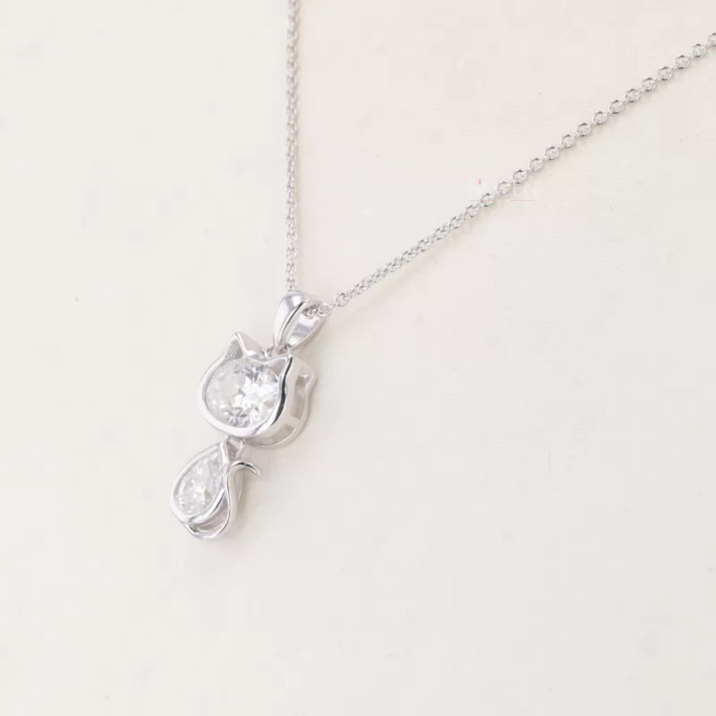 Pear And Oval Cut Moissanite Cat Look Animal Necklace