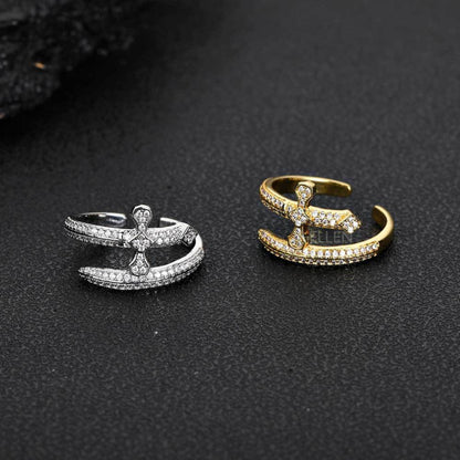 Men’s open-back dagger ring iced with VVS moissanite – sharp and bold hip-hop fashion statement

