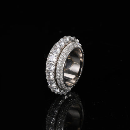 Rotating VVS Diamond Studded Satisfaction Ring