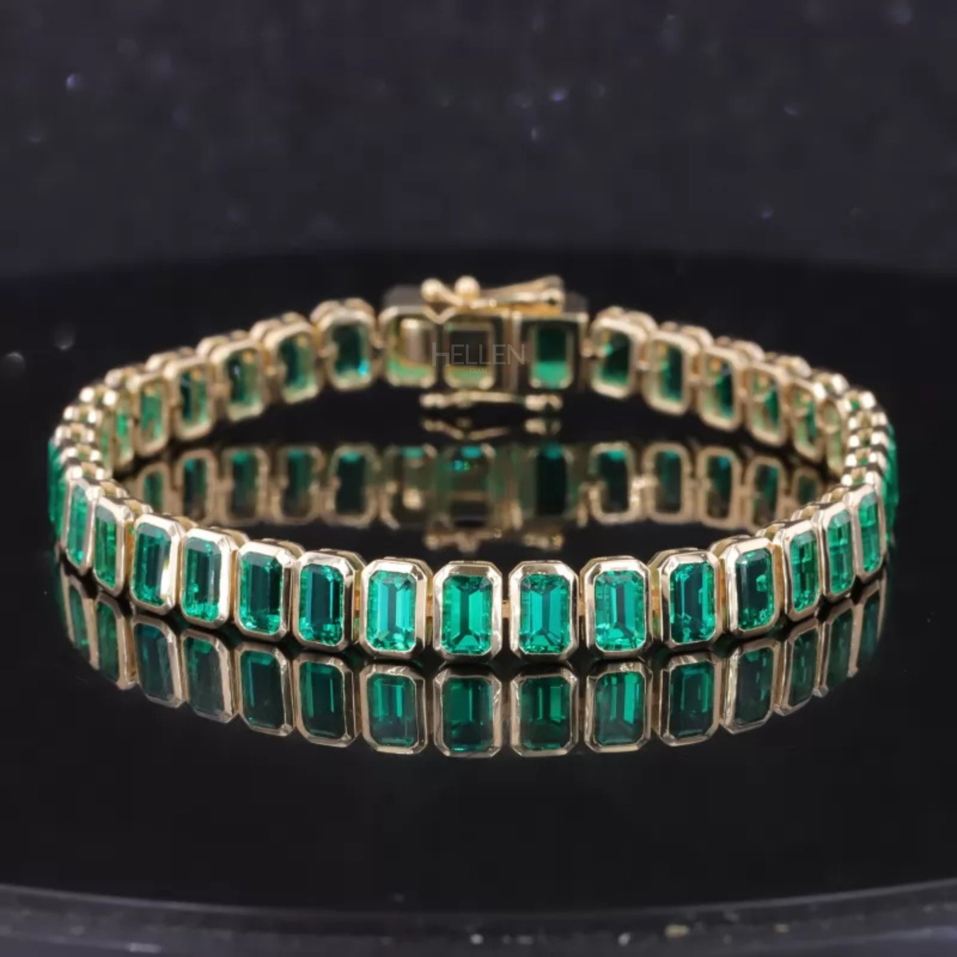 Emerald gemstone tennis bracelet in bezel setting – timeless design with rich green semi-precious stones
