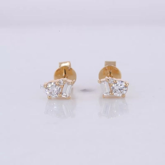 Toi Et Moi style earrings featuring baguette and round stones – symbolic dual design in modern form

