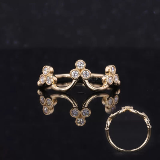 Milgrain crown-inspired wedding band with round diamonds – antique-style elegance for classic brides