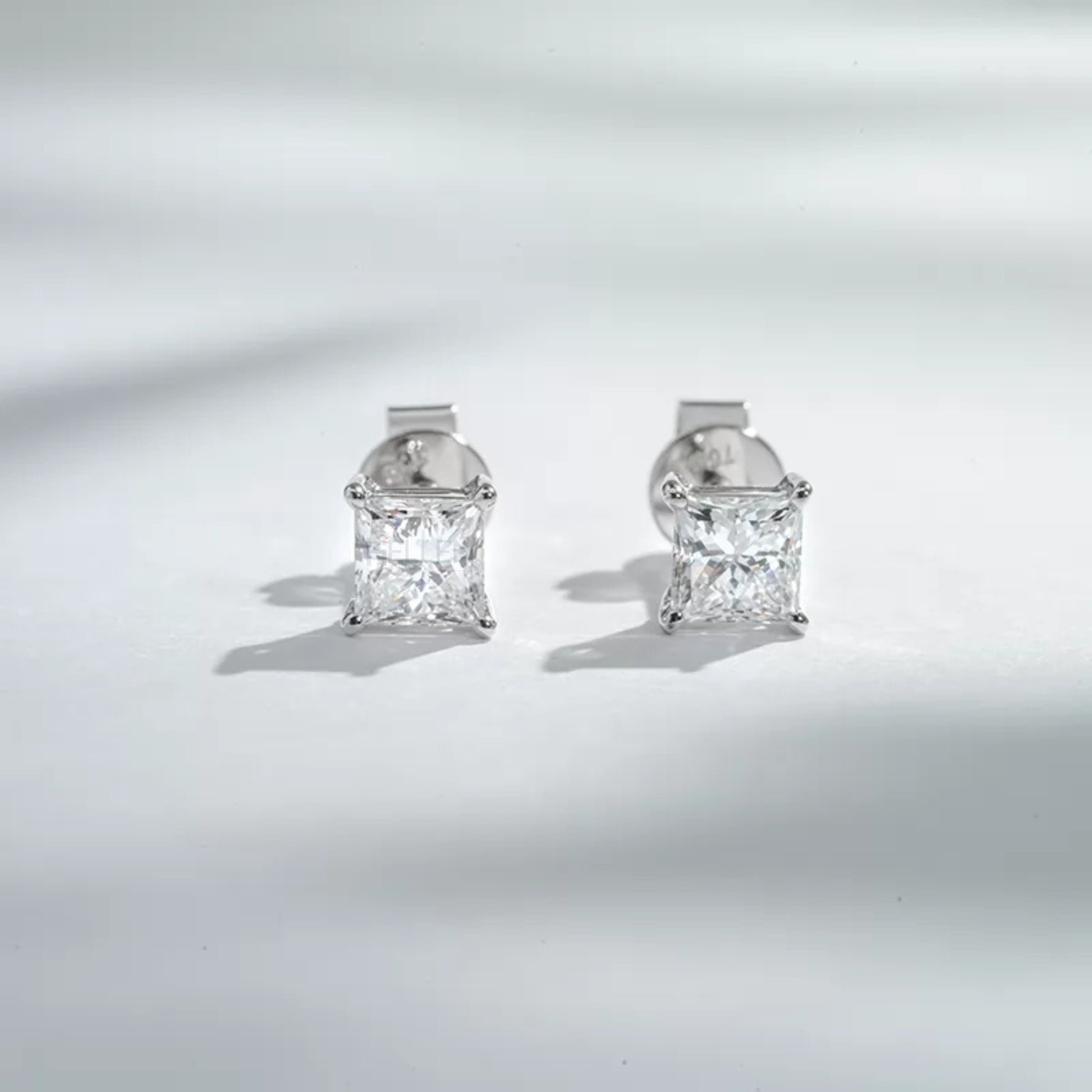 Sterling 925 princess cut moissanite solitaire studs – sleek and elegant earrings for refined style

