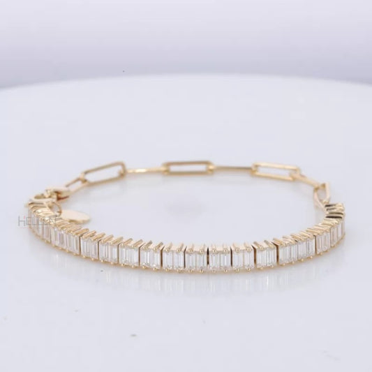 Luxurious mixed bracelet combining baguette moissanite tennis and Italian paper clip chain – elegant statement piece