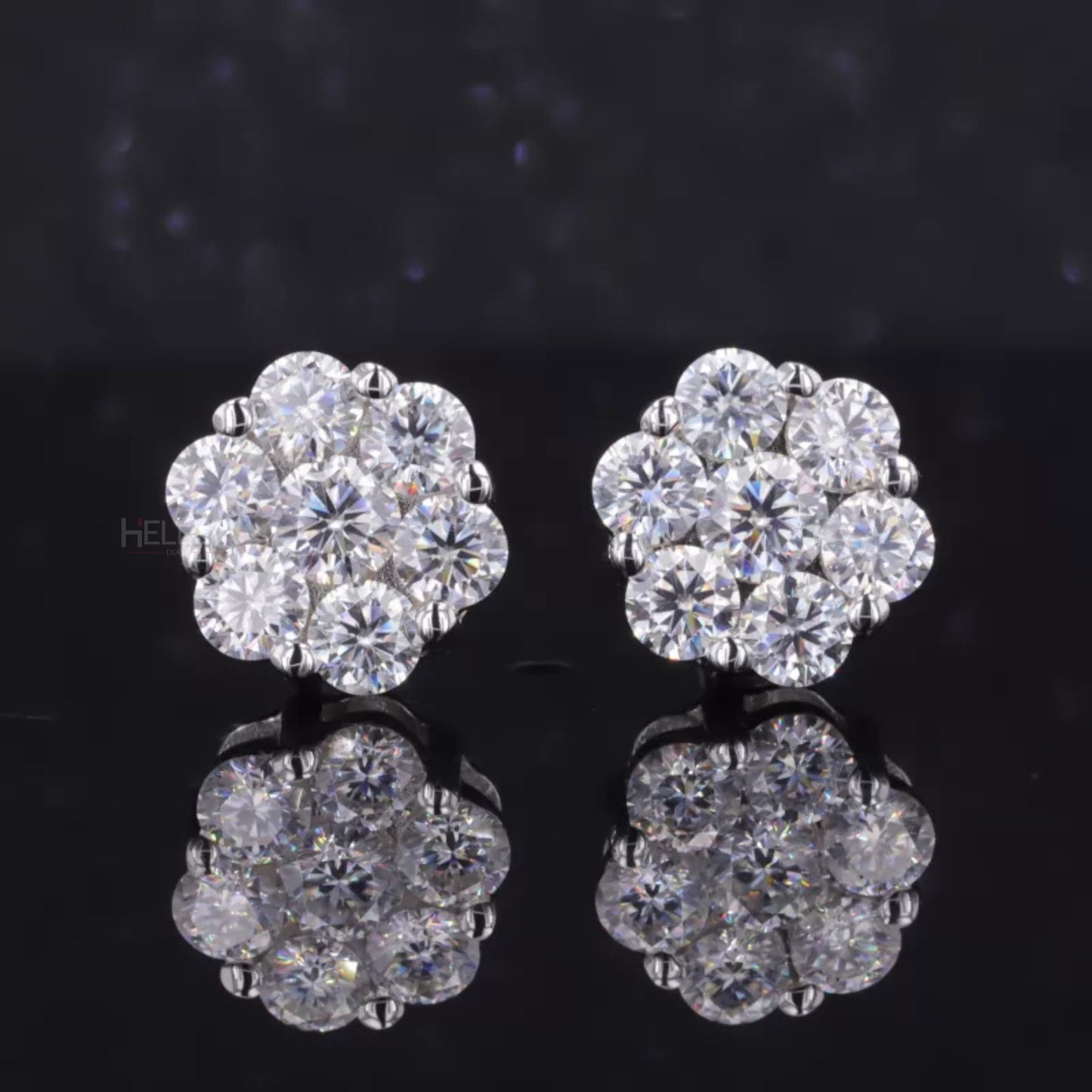 Floral cluster stud earrings with brilliant cut moissanite in 925 silver – blooming sparkle with a delicate finish

