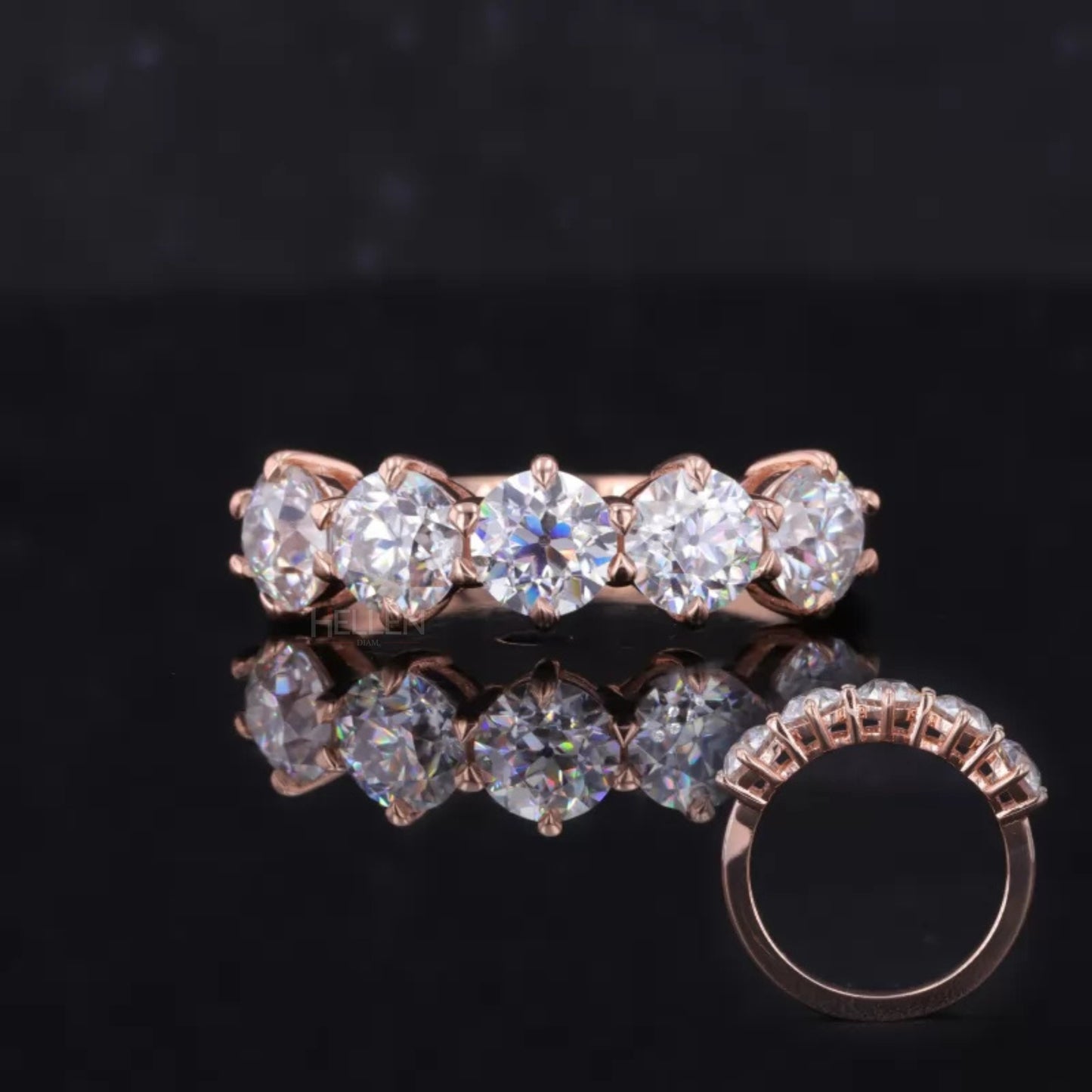 Wedding band with five round cut moissanite stones – classic and sparkling bridal design