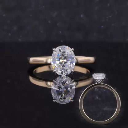 Timeless oval cut moissanite solitaire engagement ring in 925 sterling silver – classic and refined bridal style

