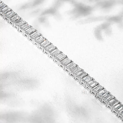 Emerald cut moissanite tennis bracelet in 925 sterling silver – sophisticated essential wristwear