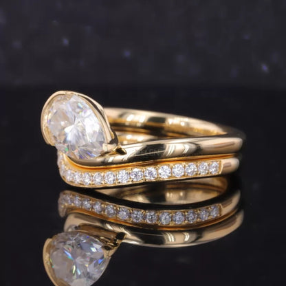 Pear Solitaire & Round Cut Moissanite Stackable Bridal Ring Set