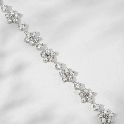 Round Cut Moissanite Floral Concept Loose Bracelet For Everyday