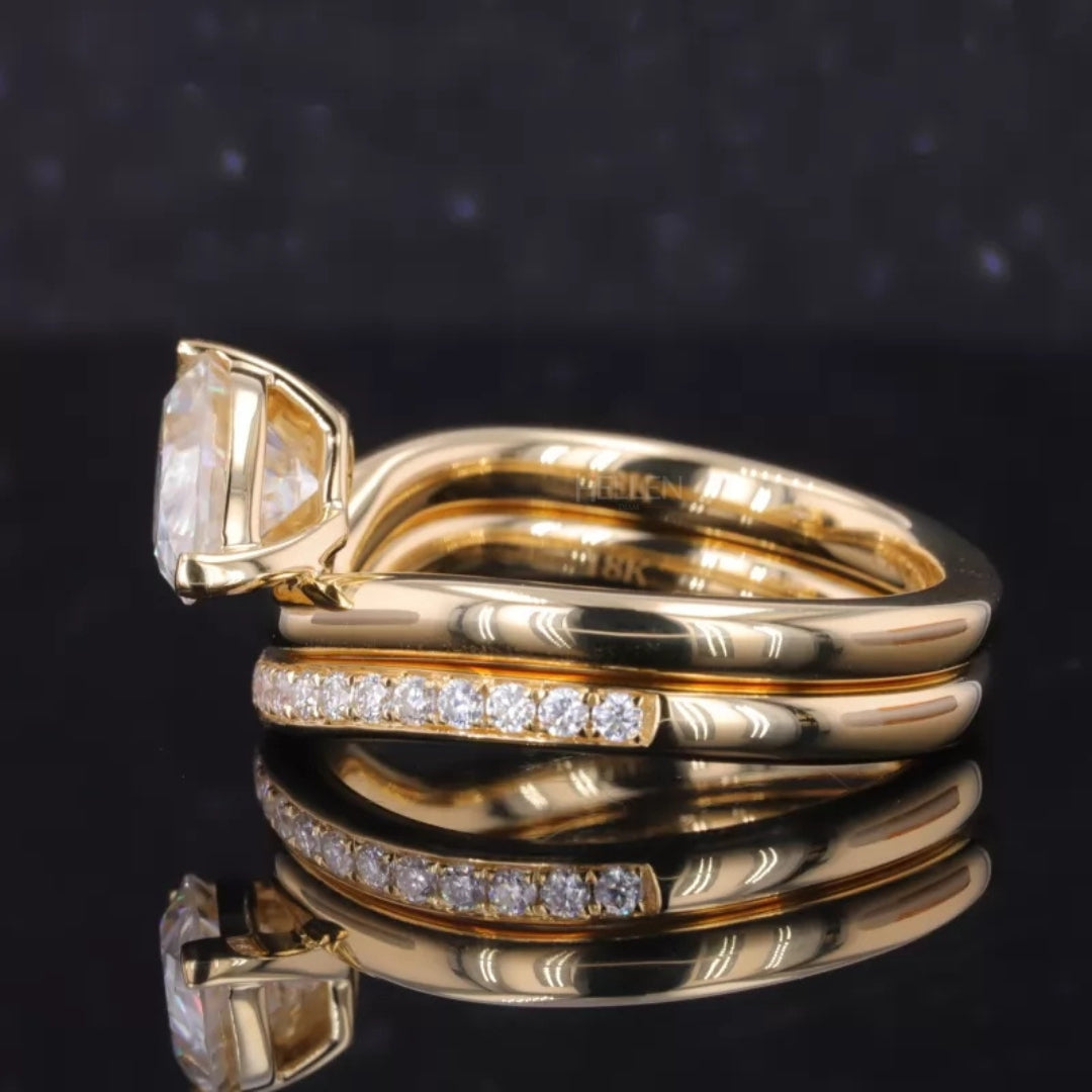 Pear Solitaire & Round Cut Moissanite Stackable Bridal Ring Set