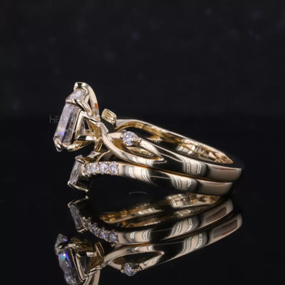 Pear And Round Cut Moissanite Bridal Ring Set