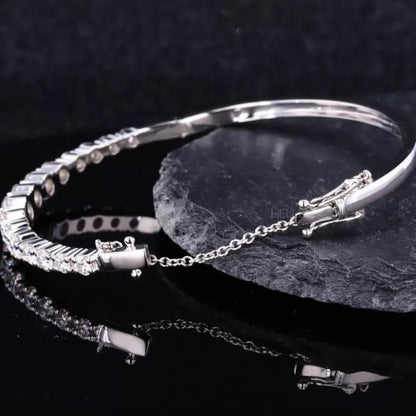 Round Cut Moissanite Bangel Bracelet With Chain Lock