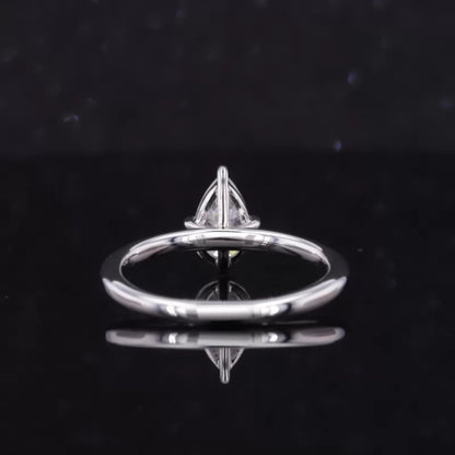 Pear Cut Solitaire Moissanite Tiger Prongs Engagement Ring
