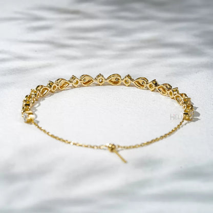 Round Moissanite with Pear Illusion Setting Loose Chain Bracelet