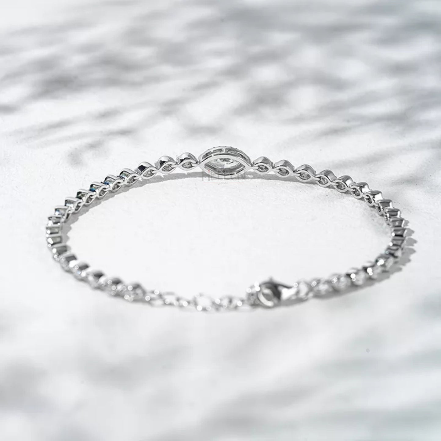 Hot And Happening Marquis And Round Cut Loose Bracelet