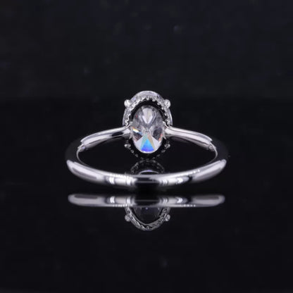 Center Oval Cut And Round Side Moissanite Claw Prong Solitaire Ring