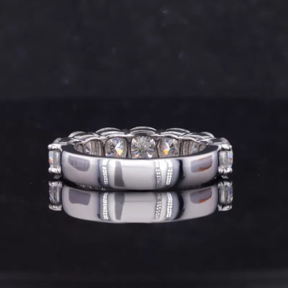 Round Cut Seven Stone Moissanite Wedding Band