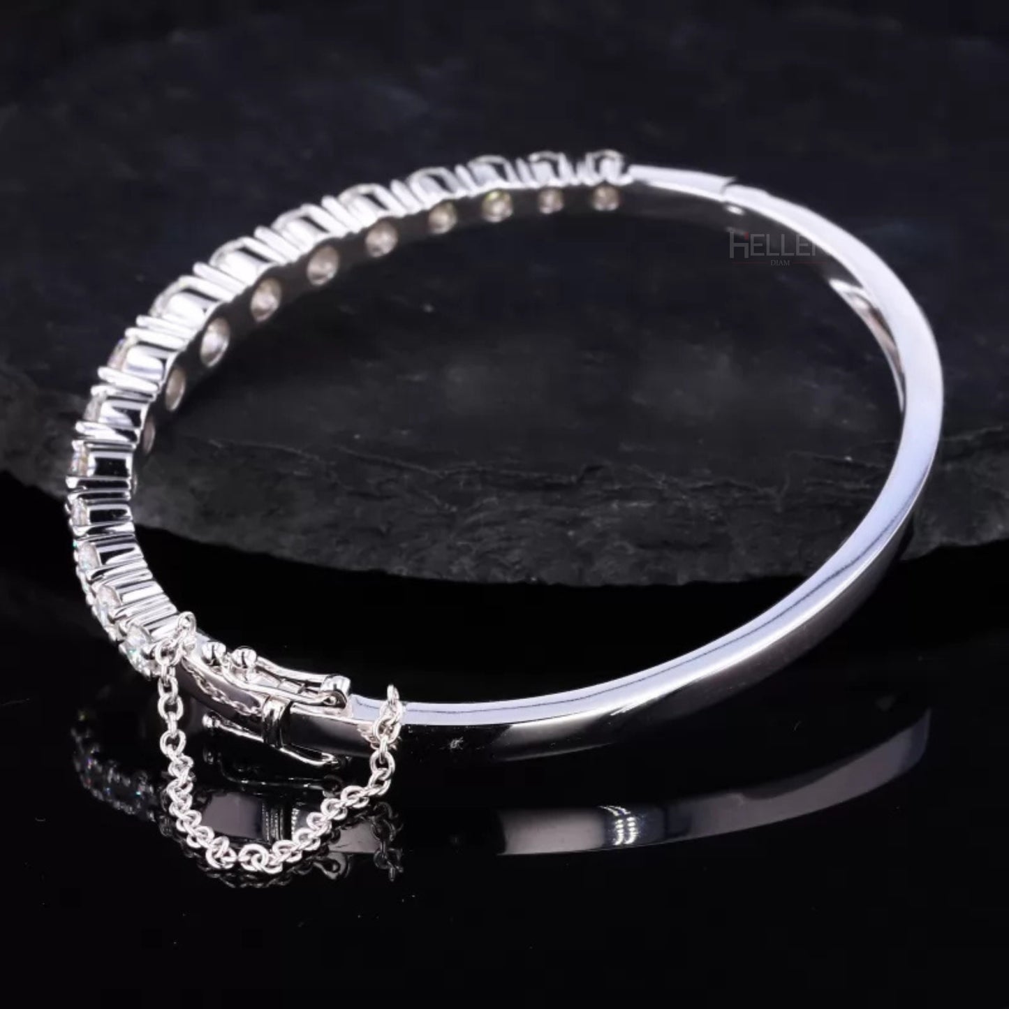 Round Cut Moissanite Bangel Bracelet With Chain Lock