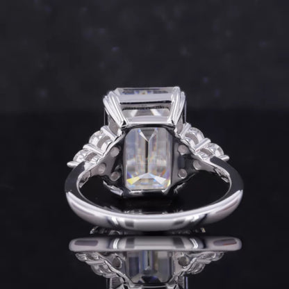 7 Stone Emerald and Round Beautiful Engagement Ring for Her