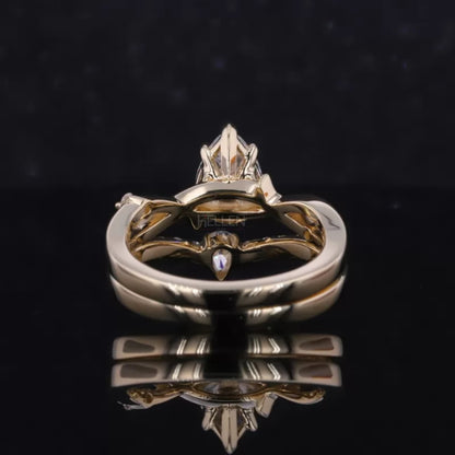 Pear And Round Cut Moissanite Bridal Ring Set