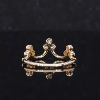 Vintage Crown Inspired Miligrain Wedding Band with Round Diamond